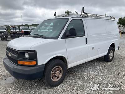 2015 Chevrolet Express G2500 Cargo Van