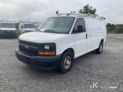 2017 Chevrolet Express G2500 Cargo Van