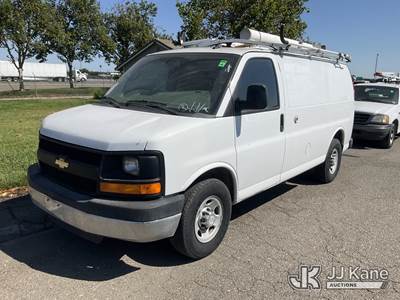2014 Chevrolet Express G2500 Cargo Van