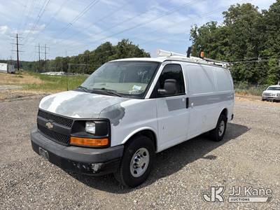 2011 Chevrolet Express G2500 Cargo Van