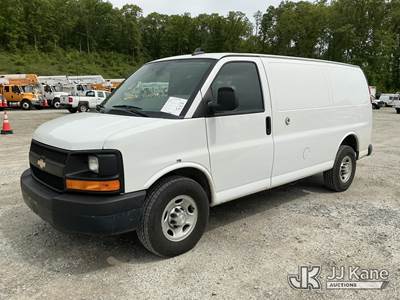 2016 Chevrolet Express G2500 Cargo Van