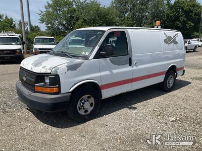 2011 Chevrolet Express G2500 Cargo Van