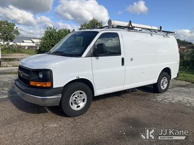 2014 Chevrolet Express G2500 Cargo Van
