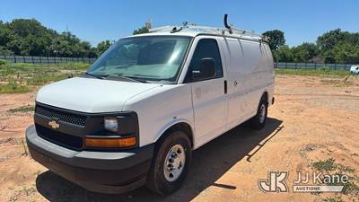 2017 Chevrolet Express G2500 Cargo Van