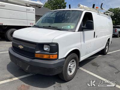 2012 Chevrolet Express G2500 Cargo Van