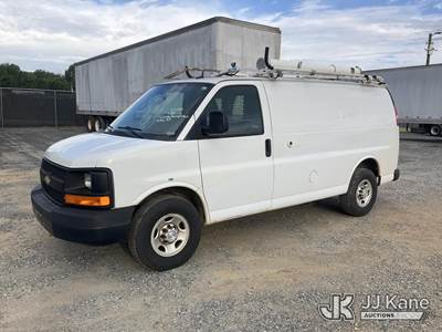 2015 Chevrolet Express G2500 Cargo Van