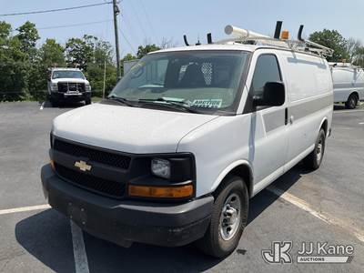 2011 Chevrolet Express G2500 Cargo Van