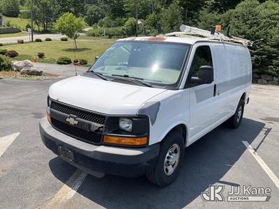 2011 Chevrolet Express G2500 Cargo Van