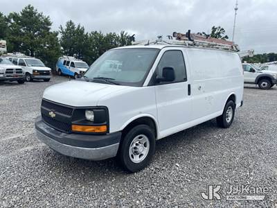 2015 Chevrolet Express G2500 Cargo Van