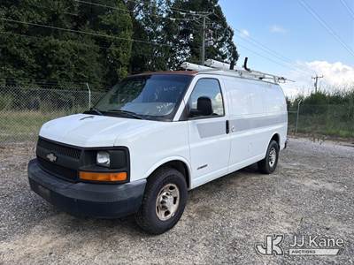 2006 Chevrolet Express G2500 Cargo Van
