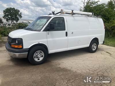 2014 Chevrolet Express G2500 Cargo Van