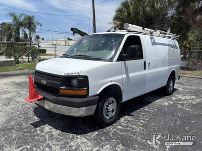 2014 Chevrolet Express G2500 Cargo Van