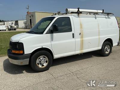 2014 Chevrolet Express G2500 Cargo Van