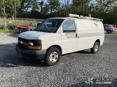 2011 Chevrolet Express G2500 Cargo Van