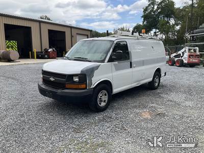 2011 Chevrolet Express G2500 Cargo Van