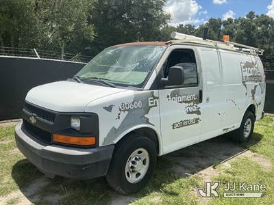 2011 Chevrolet Express G2500 Cargo Van