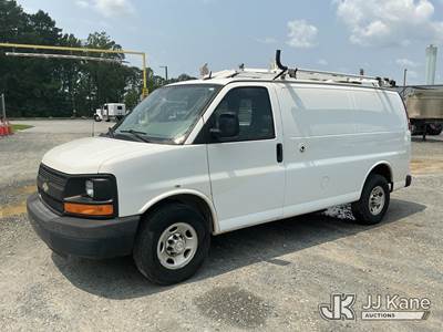 2015 Chevrolet Express G2500 Cargo Van