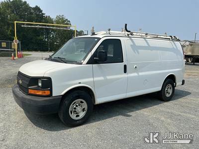2016 Chevrolet Express G2500 Cargo Van