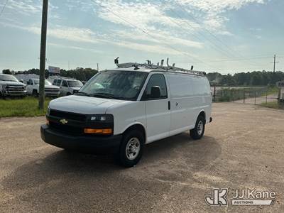 2018 Chevrolet Express G2500 Cargo Van