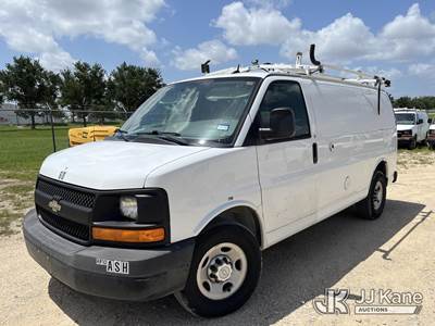 2015 Chevrolet Express G2500 Cargo Van