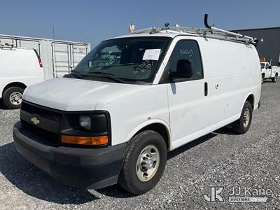 2017 Chevrolet Express G2500 Cargo Van