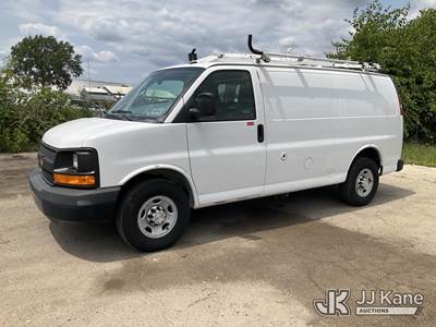 2015 Chevrolet Express G2500 Cargo Van