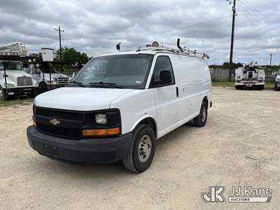 2015 Chevrolet Express G2500 Cargo Van