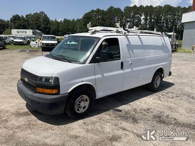 2018 Chevrolet Express G2500 Cargo Van