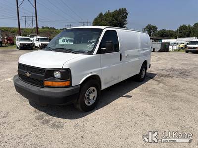 2013 Chevrolet Express G2500 Cargo Van