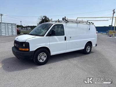2013 Chevrolet Express G2500 Cargo Van
