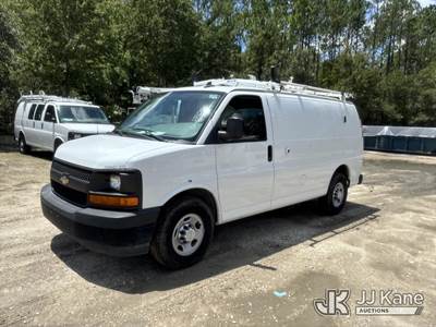 2017 Chevrolet Express G2500 Cargo Van
