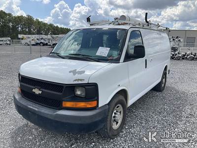 2013 Chevrolet Express G2500 Cargo Van