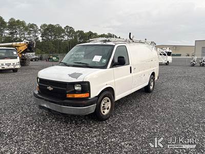 2014 Chevrolet Express G2500 Cargo Van