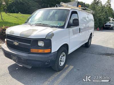 2011 Chevrolet Express G2500 Cargo Van
