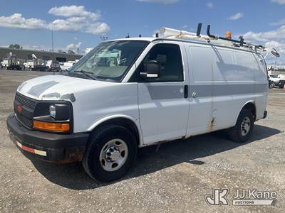 2011 Chevrolet Express G2500 Cargo Van