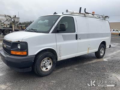 2017 Chevrolet Express G2500 Cargo Van