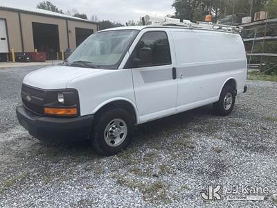 2012 Chevrolet Express G2500 Cargo Van