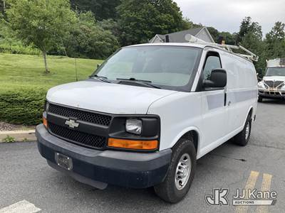 2011 Chevrolet Express G2500 Cargo Van