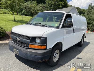 2011 Chevrolet Express G2500 Cargo Van