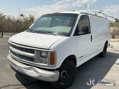 2001 Chevrolet Express G2500 Cargo Van