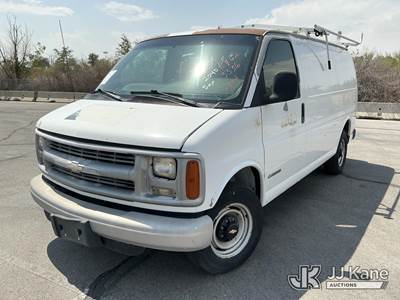 2002 Chevrolet Express G2500 Cargo Van