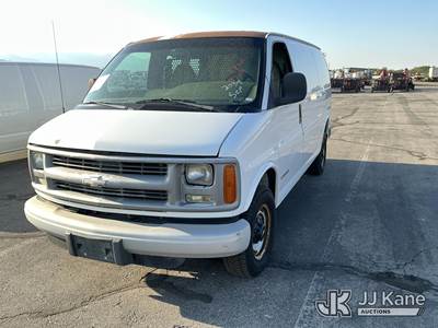 2002 Chevrolet Express G2500 Cargo Van