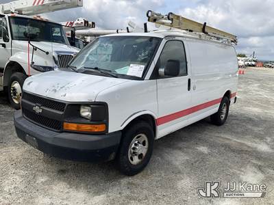 2011 Chevrolet Express G2500 Cargo Van