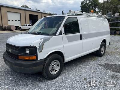 2011 Chevrolet Express G2500 Cargo Van