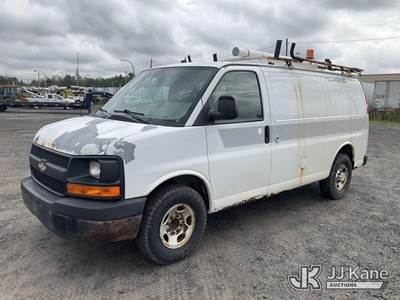 2011 Chevrolet Express G2500 Cargo Van