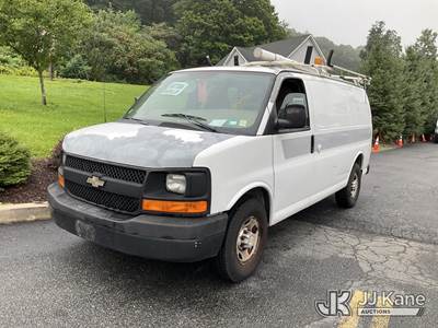 2011 Chevrolet Express G2500 Cargo Van