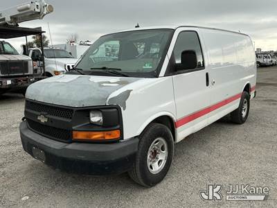 2011 Chevrolet Express G2500 Cargo Van