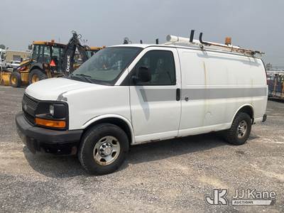 2011 Chevrolet Express G2500 Cargo Van
