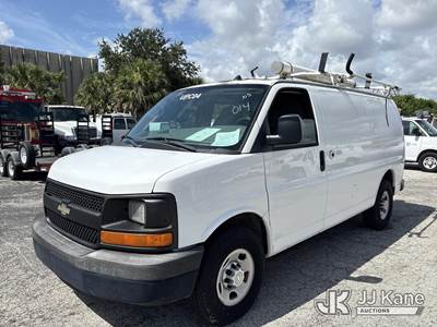 2013 Chevrolet Express G2500 Cargo Van