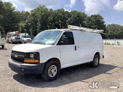 2013 Chevrolet Express G2500 Cargo Van